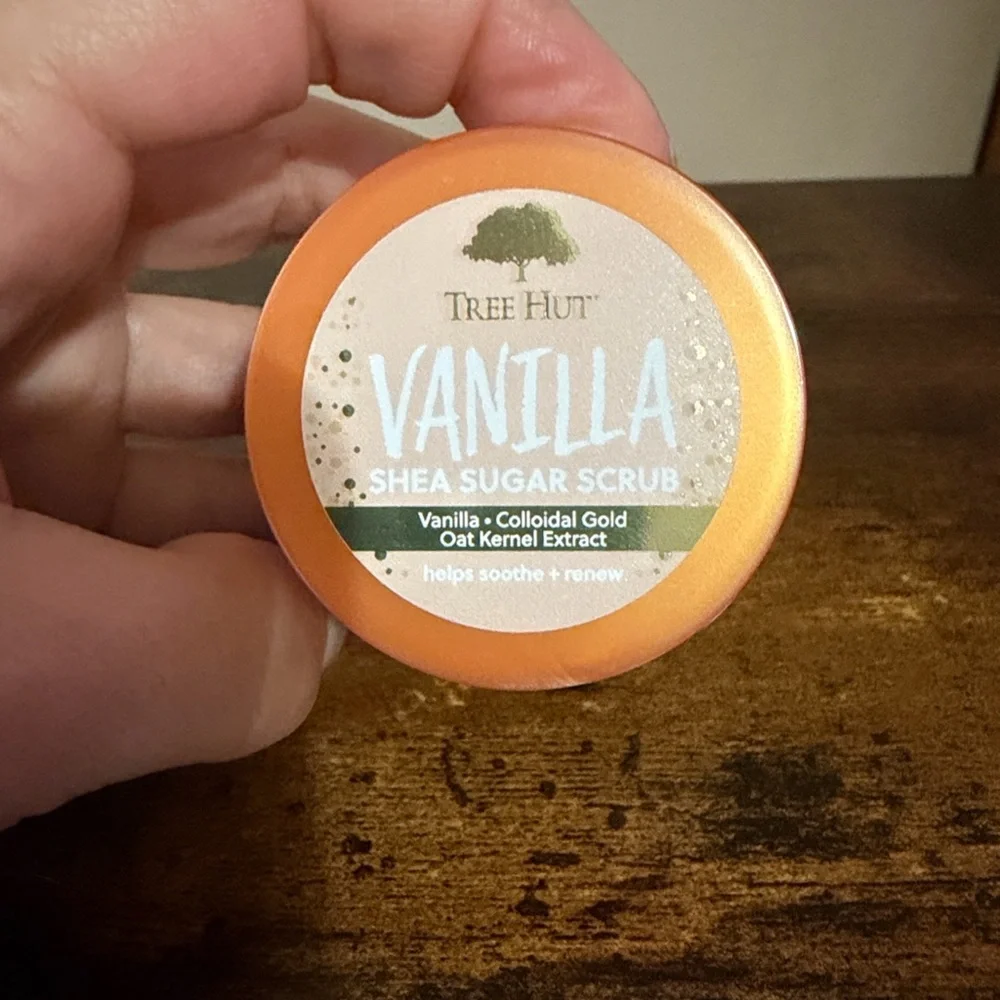 Tree Hut Vanilla Body Care Set - Picture 10 of 10